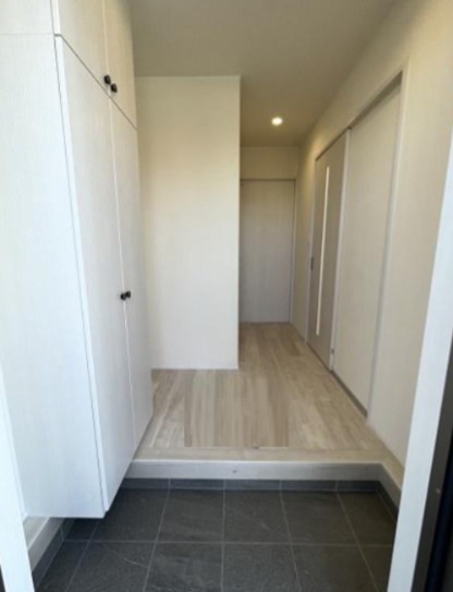 エルメゾンネクスト上尾原市 玄関