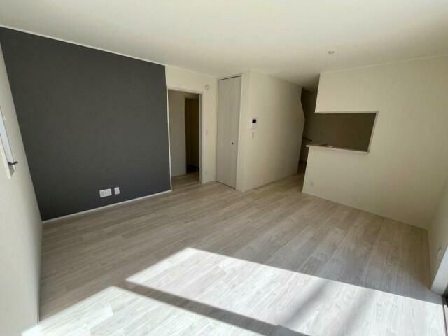 エルメゾンネクスト上尾原市 リビング