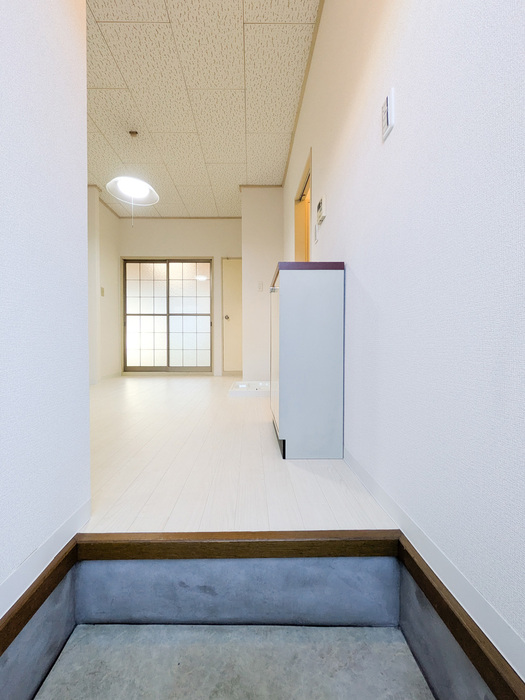 ヒカリハイツ 玄関