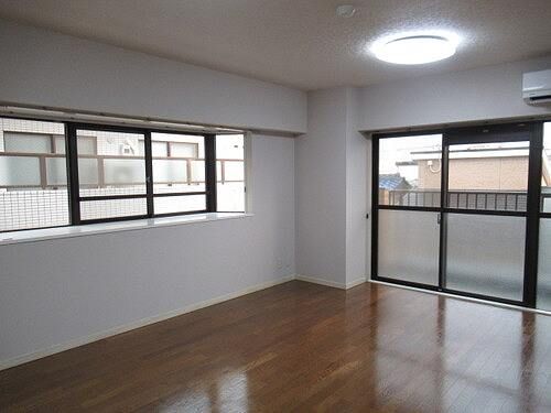 ライオンズマンション与野本町 リビング