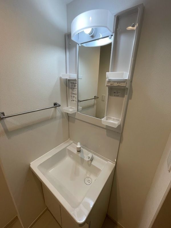 ホワイトオーキッド その他1