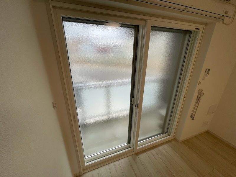 ホワイトオーキッド ベランダ