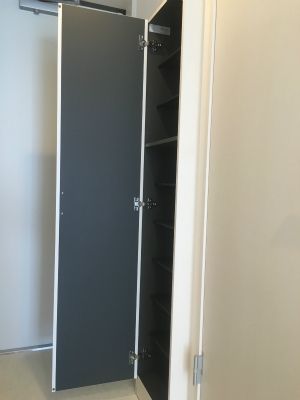 リブリ・OZAWA 玄関