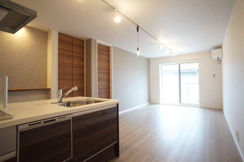 クレッシェンド リビング