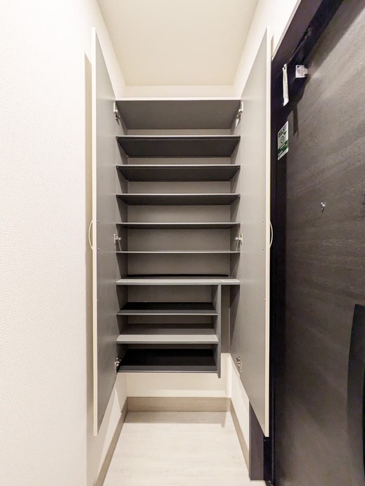 ノーブルパレス 玄関