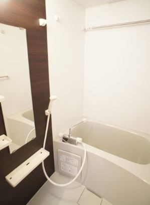 リブリ・すみれ草 風呂画像