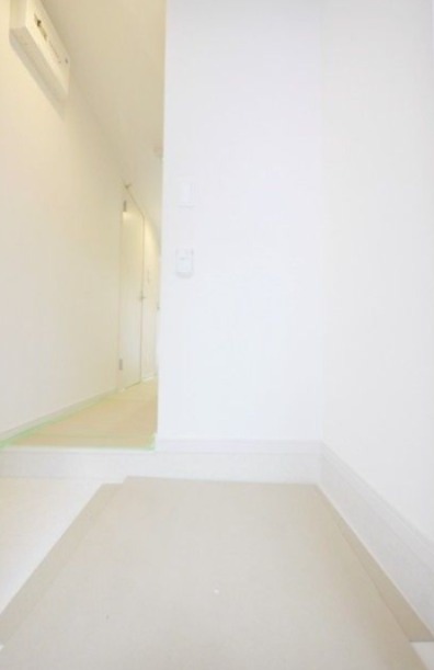 リブリ・トルナーレ 玄関