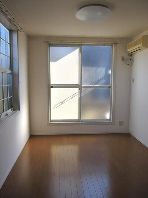 ジュノー浅間台 ベッドルーム