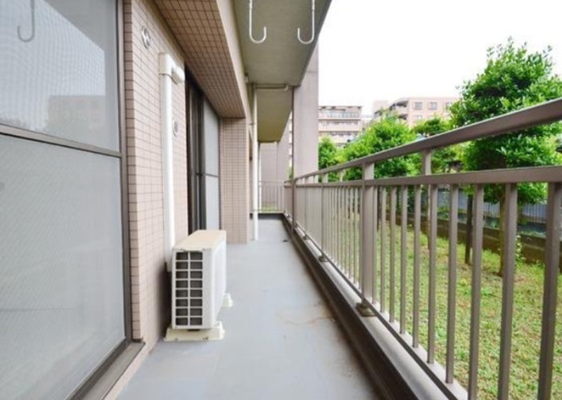 アーバン・ヴィラ ベランダ