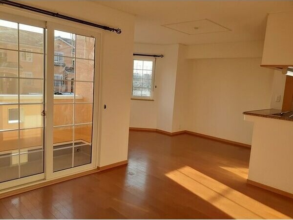 メルヴェィユ-　パルファンA リビング