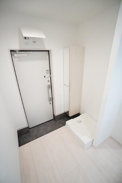 グランシャリオ日進 玄関