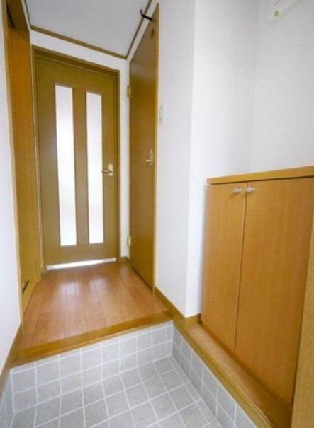 フィオリーレ 玄関