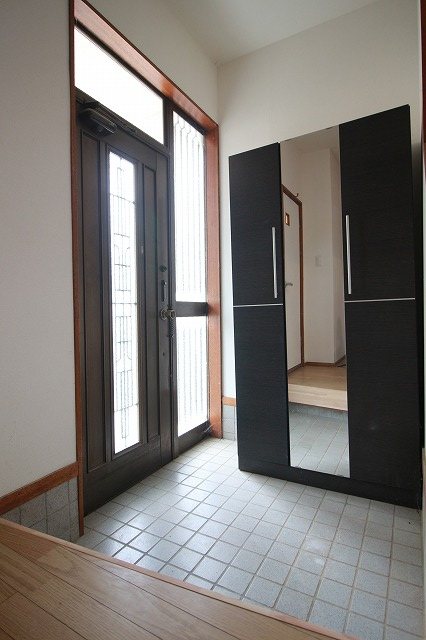 平方貸家 玄関