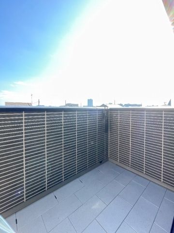 Ｆｉｒｓｔ　Ｌｅａｆ ベランダ