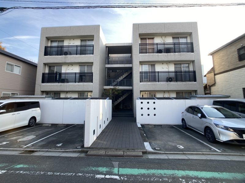 グランファミリエ大宮 301号室 外観