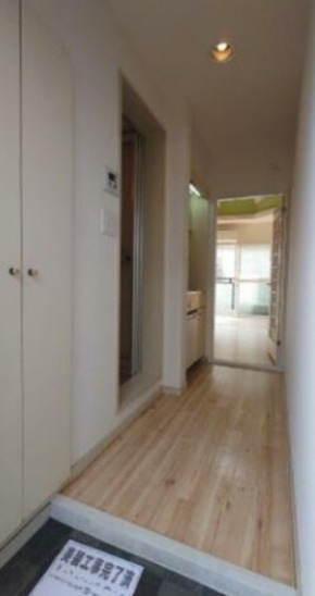 メゾンみやはら 玄関