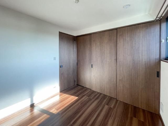 Ｆｉｒｓｔ　Ｌｅａｆ ベッドルーム