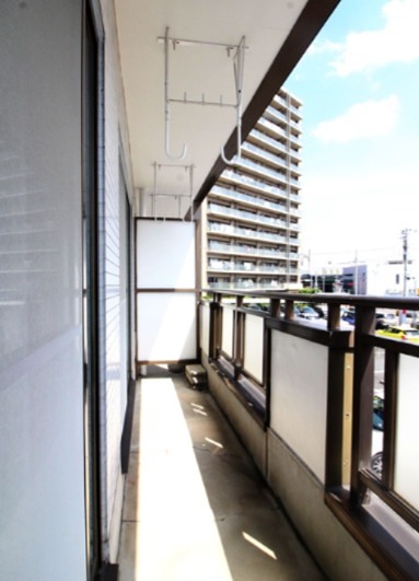 貸マンション さいたま市北区宮原町１丁目462-3 ベランダ