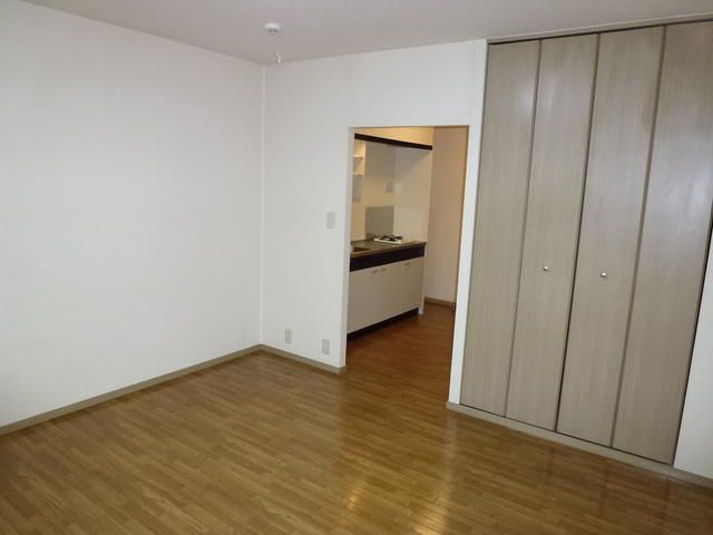 クレール加茂宮 ベッドルーム