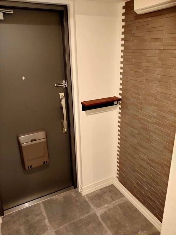 コスモ大宮 玄関