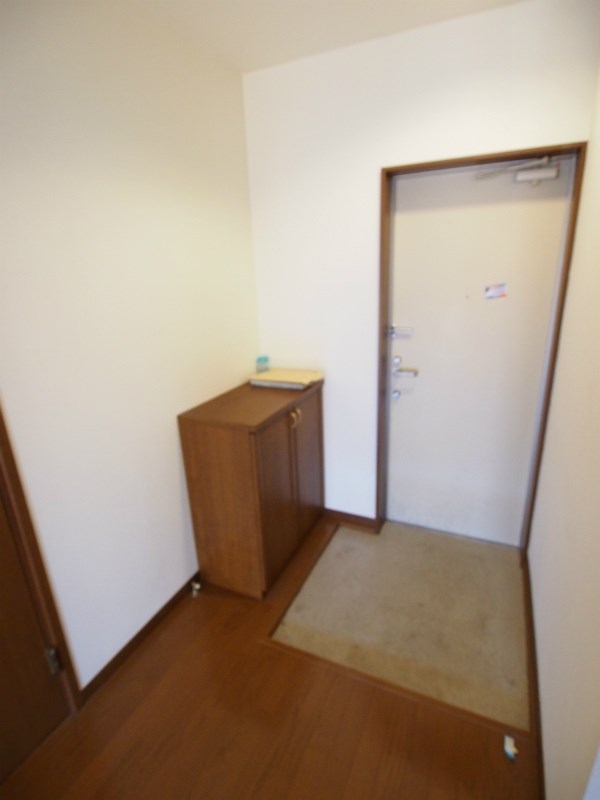 テラオハウス３ 玄関