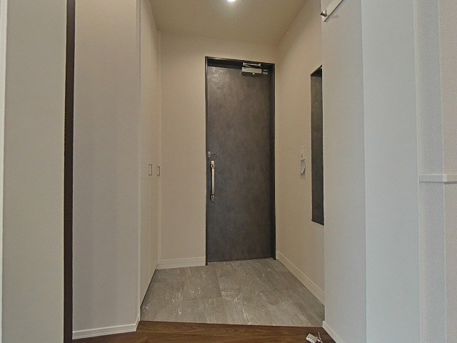 アトラスⅡ 玄関