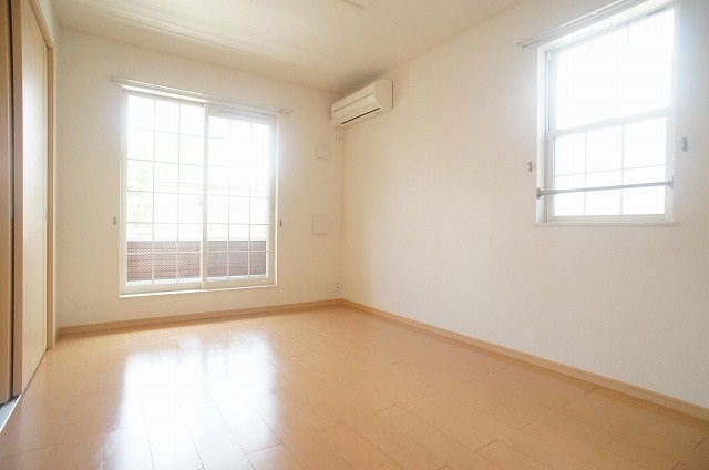 エヴァ－グリ－ン　モアウエスト リビング