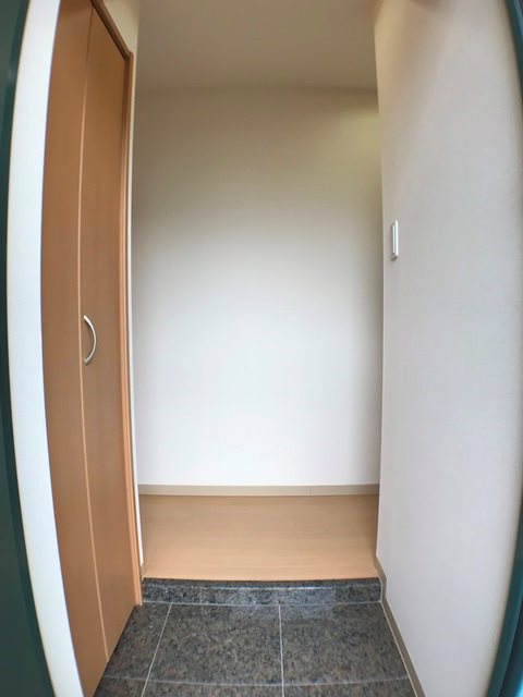 ブラン　コライユ 玄関