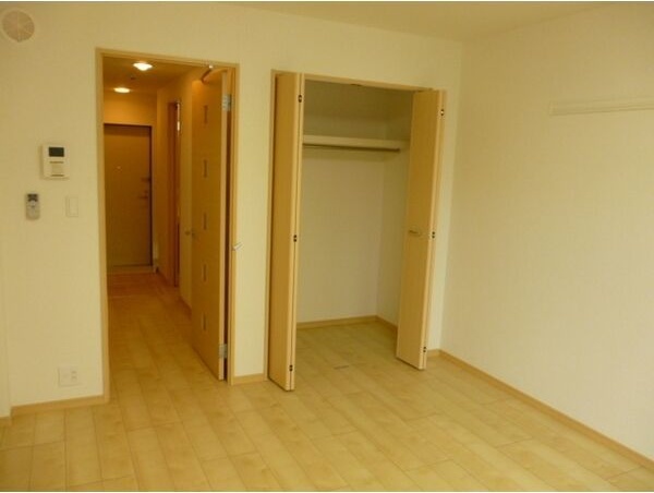 サニーインプレス ベッドルーム