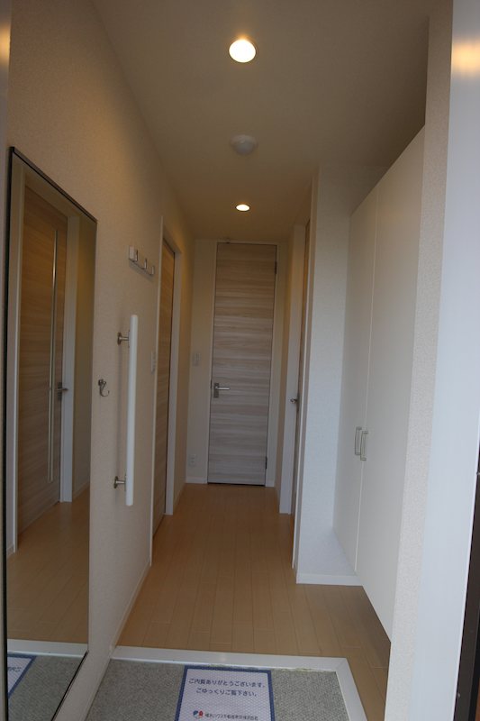 グランクオーレコルティナ 玄関