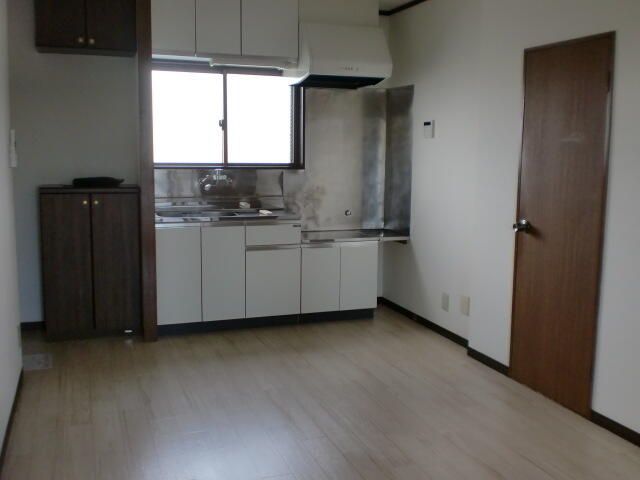 メゾン宮原 リビング