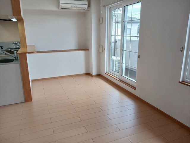 メゾンコリーヌ リビング