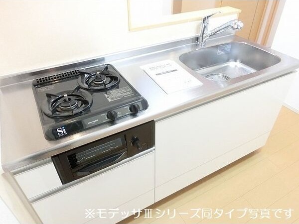 コロレ・リヴァージュ キッチン