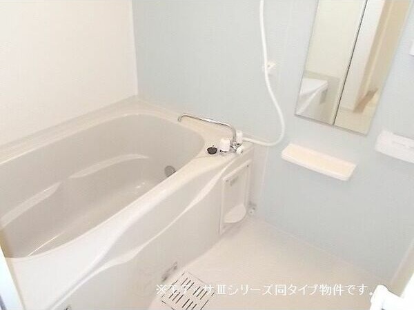 コロレ・リヴァージュ 風呂画像