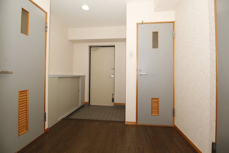 V.I.P ロイヤル氷川台 玄関