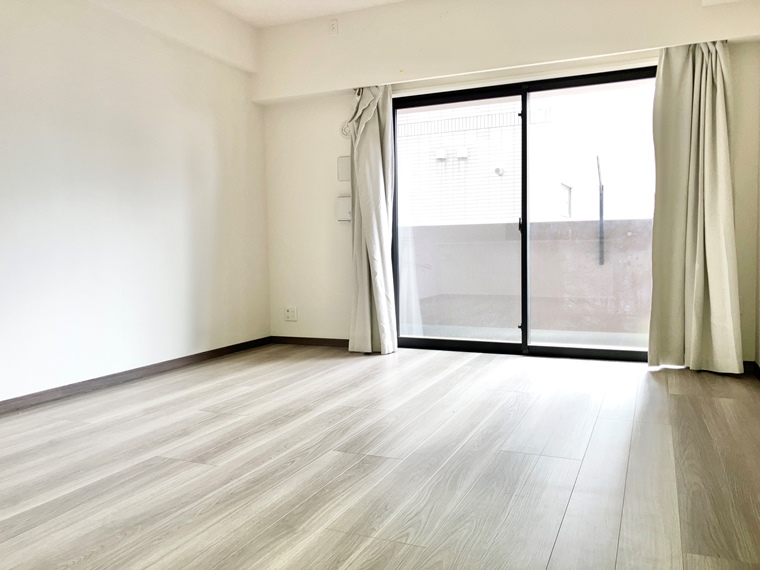 サンクレイドル岩槻ステーションウィズ 玄関