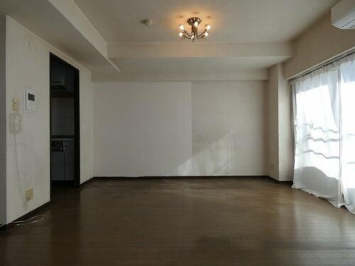 ライオンズガーデン大宮・大和田公園 リビング