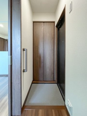 Ｆｉｒｓｔ　Ｌｅａｆ 玄関