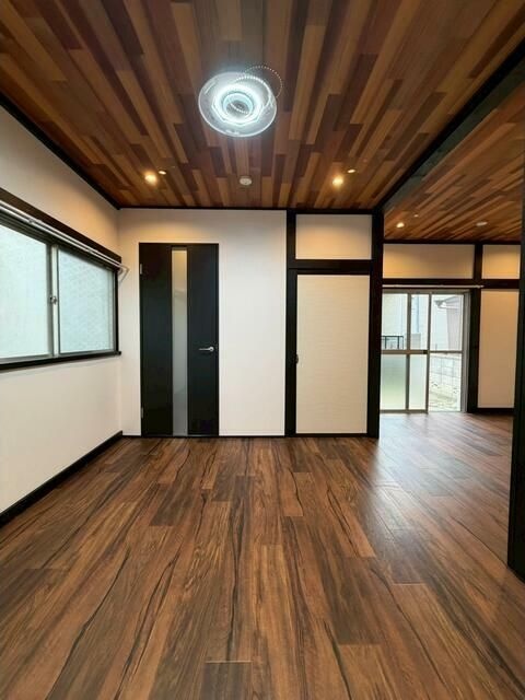 日進町貸家 リビング