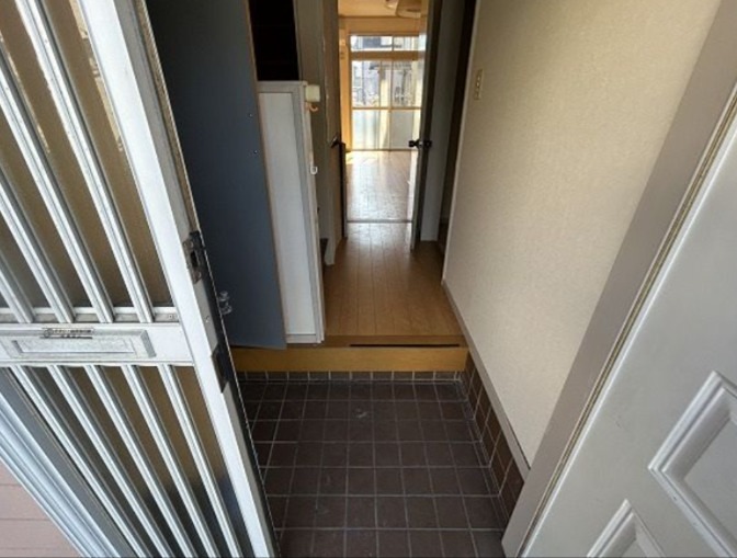 ローズバーグＣ 玄関