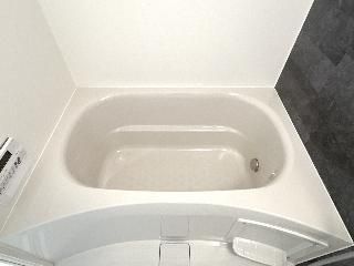 コンフォール・エメ 風呂画像