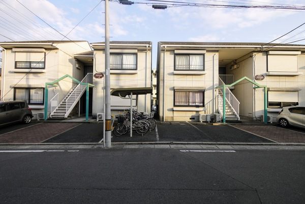 プルミエール本郷Ⅲ 102号室 外観