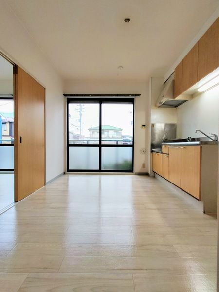 プルミエール本郷Ⅲ リビング