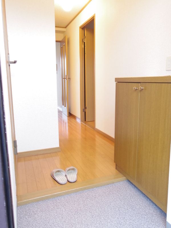 パティオいづみ 玄関