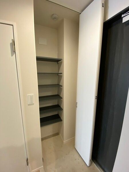 グランデクラッセ新都心 玄関