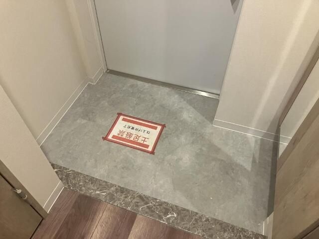 Ｒｅｓｉｄｅｎｃｅ　Ｏｍｉｙａ　Ｈｉｋａｗａｓａｎｄｏ 玄関