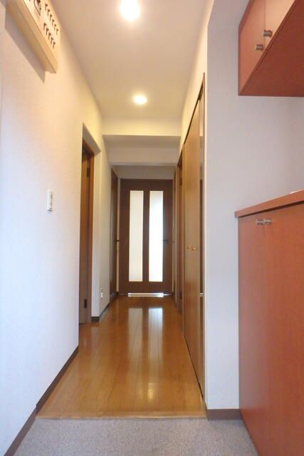 アステリ与野本町弐番館 玄関