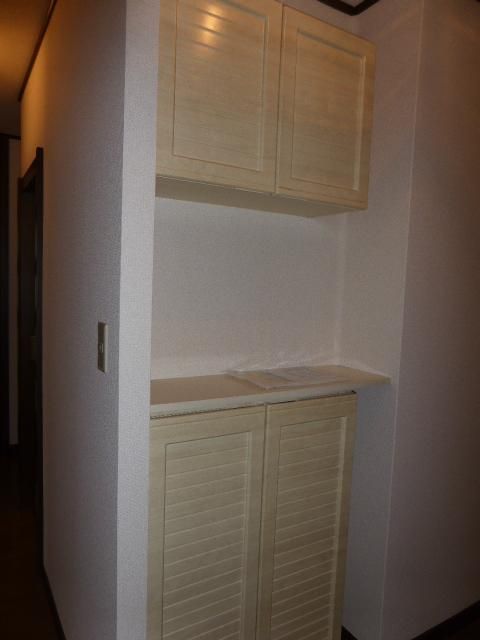 コスモヒルズ　１ 玄関