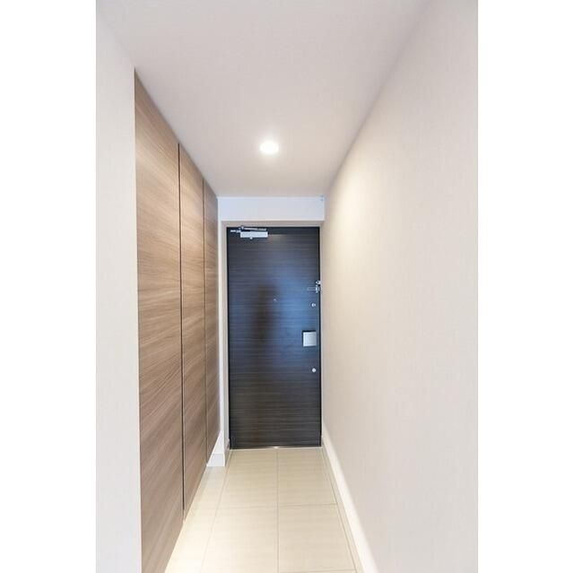 グランカーサ北浦和 玄関