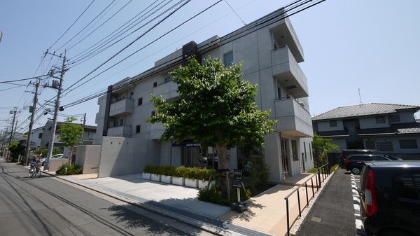 グリュック 305号室 外観